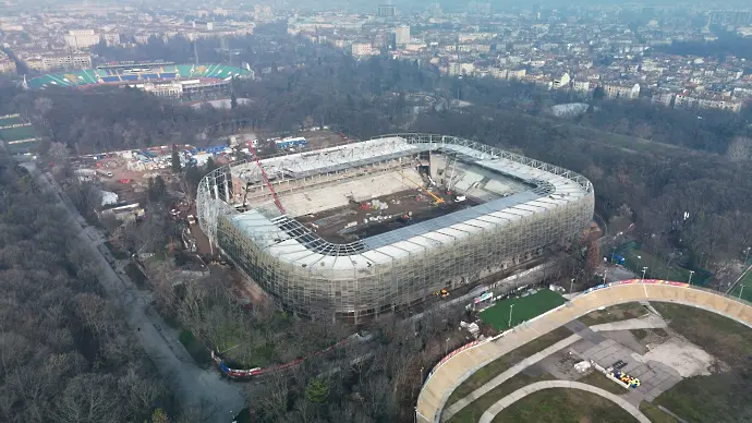 „Българска армия“ ще има терен като на „Камп Ноу“