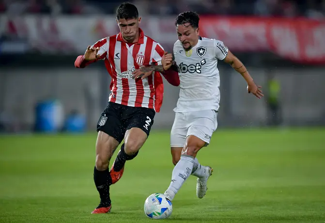 Аржентински защитник подсказа за трансфер в ЦСКА