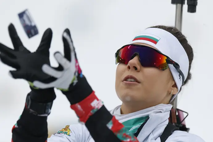 Лора Христова знаменосец за края Игрите