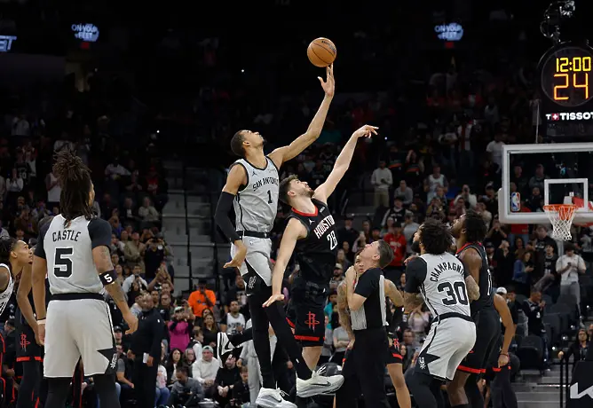 Сан Антонио победи Хюстън