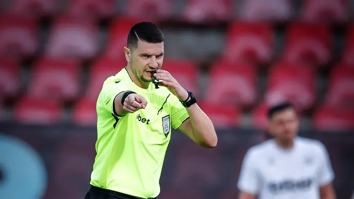 Промяна в съдиите за ЛудогорецЦСКА