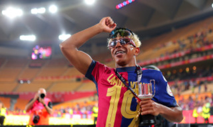 Ванилия, плюшени играчки и 12 милиона: Ямал още не е пораснал