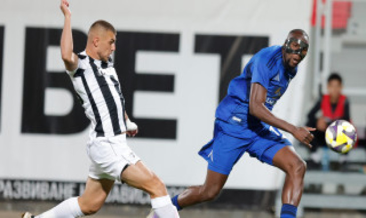 Левски срещу Локомотив Пловдив в мач от Първа лига