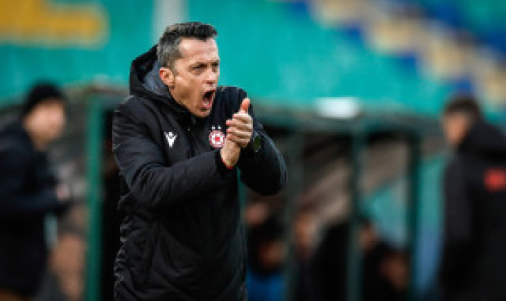 Христо Янев не мисли да размества печелившия отбор за мача с Лудогорец