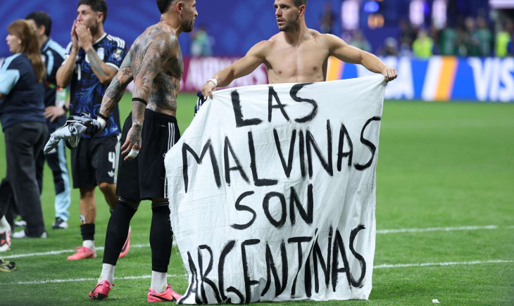 The Argentine president attacks the Tango players: "Maradona's goal did not return the islands to us" | Goal.com
