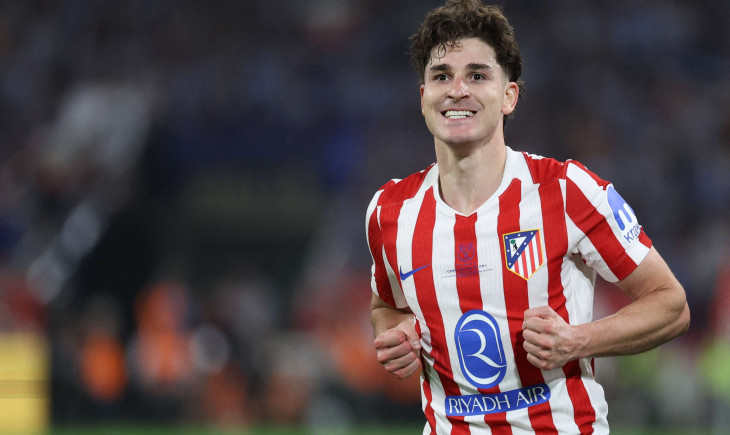 Deco in Madrid: a serious move from Barcelona to breach Atletico's defences and snatch Alvarez | Goal.com