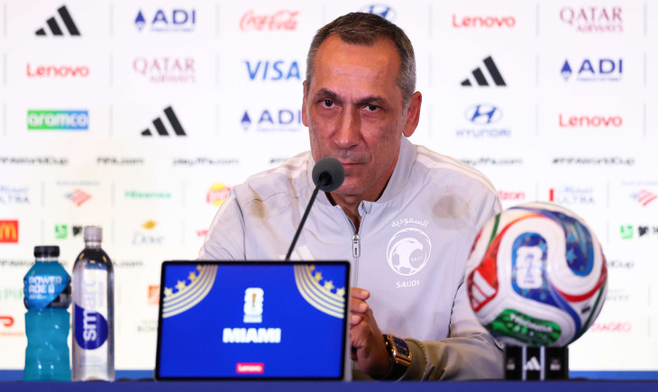 By video: not in the head. Dunis reveals the nature of Al-Aqidi's injury and his situation regarding "Gulf Cup 27" | Goal.com