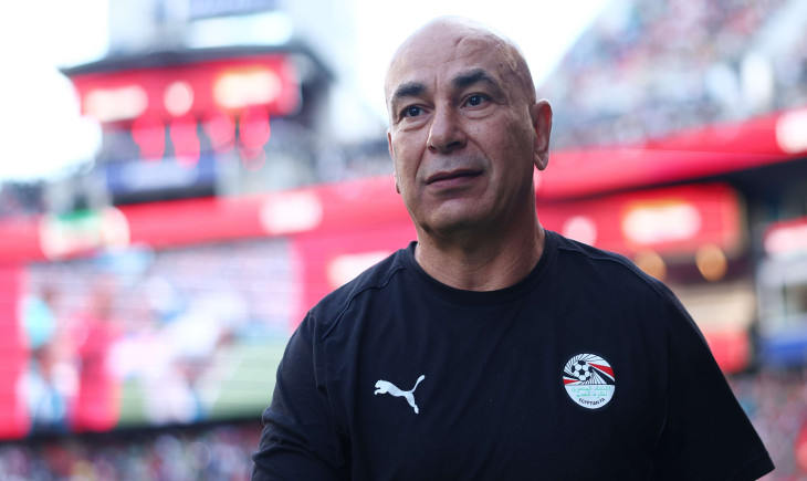 Hossam Hassan, Wahbi ve El-Rakraki ile birlikte tarihi bir üçlüye katıldı | Goal.com Türkçe