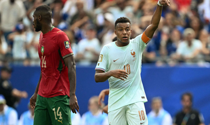 Bono, Mbappé’yi Benzema ile birlikte tarihi bir olumsuz listeye dahil etti | Goal.com Türkçe