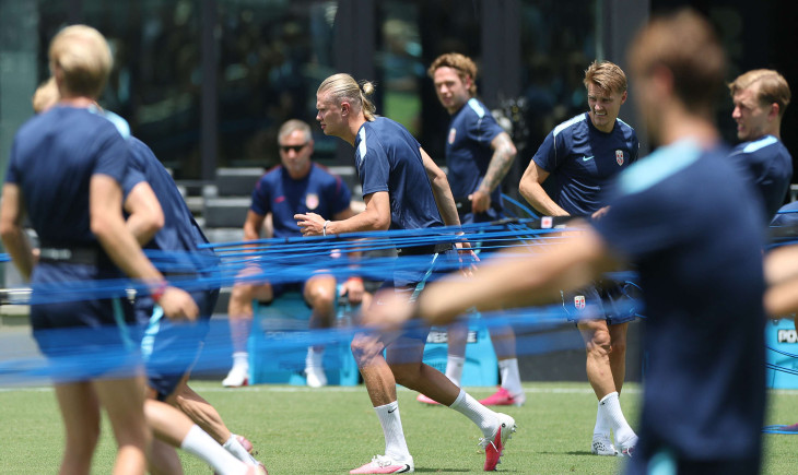 "Florida Cehennemi"... Hava durumu uyarısı, İngiltere ile Norveç arasındaki maçı erteleme tehdidi yaratıyor | Goal.com Türkçe
