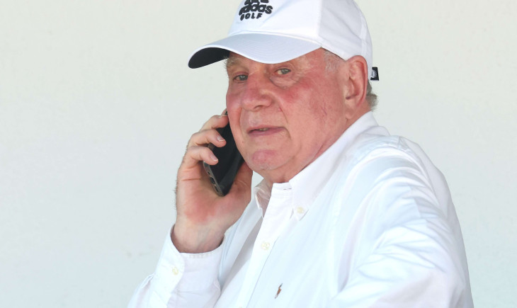 "Kein großer Freund der Heldenverehrung": Kritik von Uli Hoeneß an Jürgen Klopp | Goal.com Deutschland
