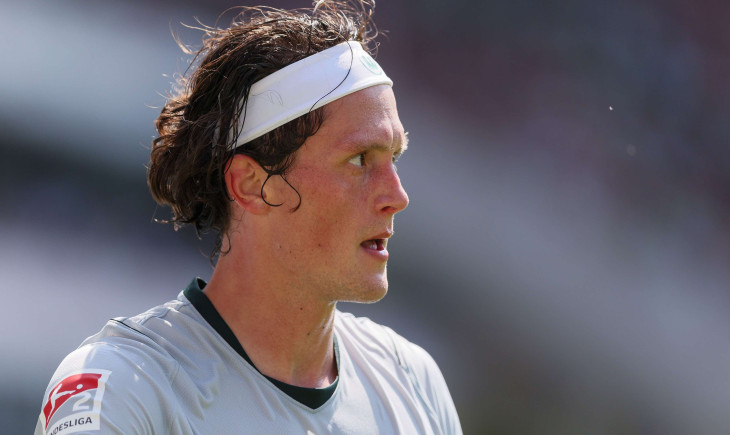 "Wenn ich dadurch Probleme habe, nehme ich die gerne": Cottbus-Trainer Wollitz solidarisiert sich mit Wolfsburg-Star Reese | Goal.com Deutschland