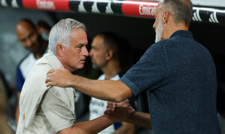 Mourinho mocks his player: his muscles are exactly like mine | Goal.com