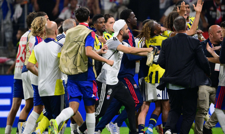 Provokation und Schläge: Fenerbahce wirft Olympique Lyon aus der Champions League – dann geht es rund | Goal.com Deutschland