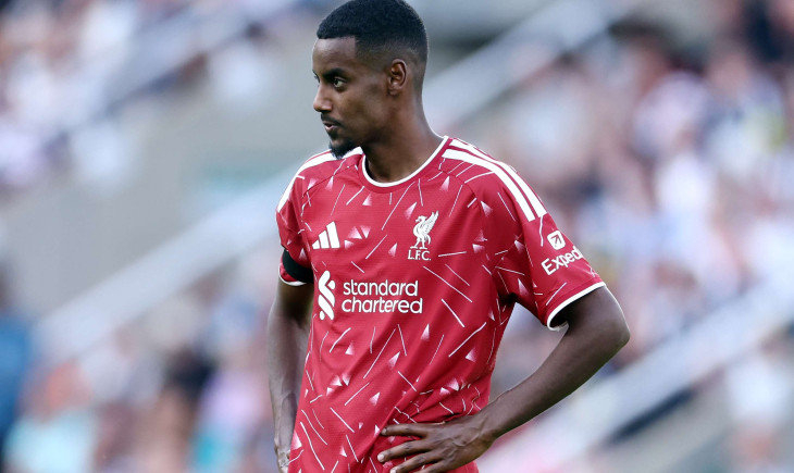Alexander Isak beschimpft und verspottet: Rückkehr mit dem FC Liverpool wird zum Horror für den Torjäger | Goal.com Deutschland