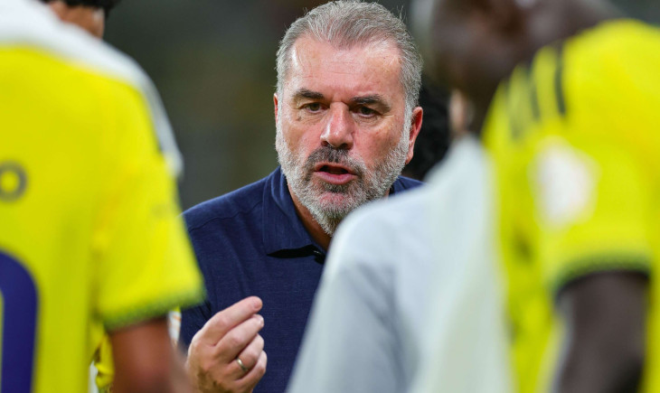 Postecoglou complains: the atmosphere is tough and Al-Nassr are struggling under pressure! | Goal.com
