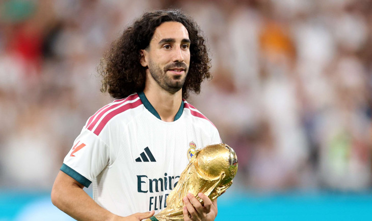 Video: The Bernabéu erupts in celebration of Cucurella, and a special gesture towards Oyarzabal | Goal.com