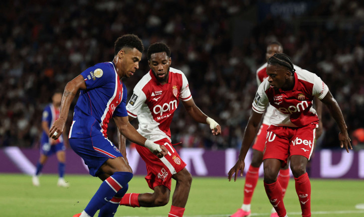 Paris Saint-Germain’de kriz: Şovu Mika Godts değil, diğer eski Ajaxlı ve Jordan Teze çalıyor | Goal.com Türkçe