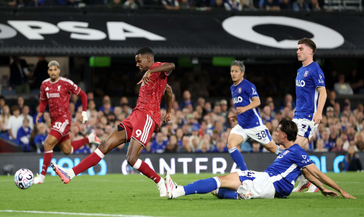 On video: A Jakpo and Isak symphony hands Liverpool their first Premier League win | Goal.com