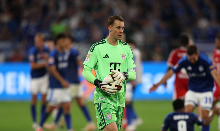 Schalke fans hurl insults at Neuer over his father: Ebbers responds | Goal.com