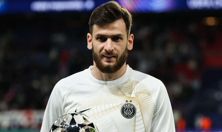 Kvaratskhelia returns the favour to Dembélé | Goal.com