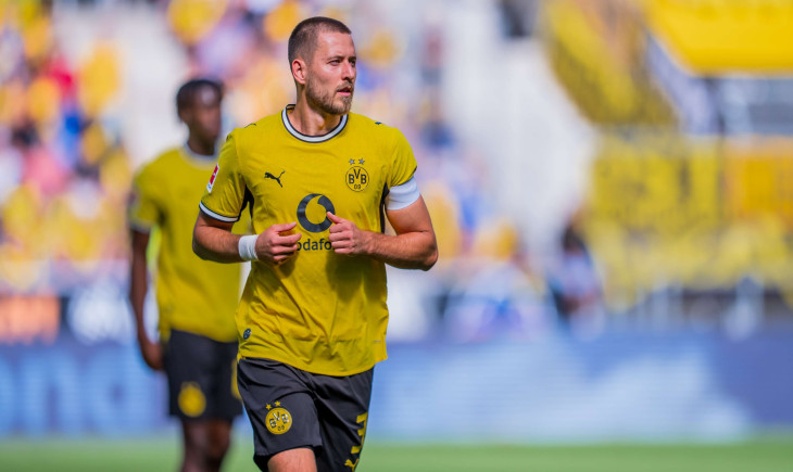"The complete constant": Waldemar Anton has been standing out at BVB for a long time now | Goal.com