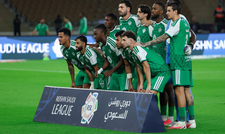 Video: he amazed everyone: Al-Ahly player is a professional at playing music and singing! | Goal.com