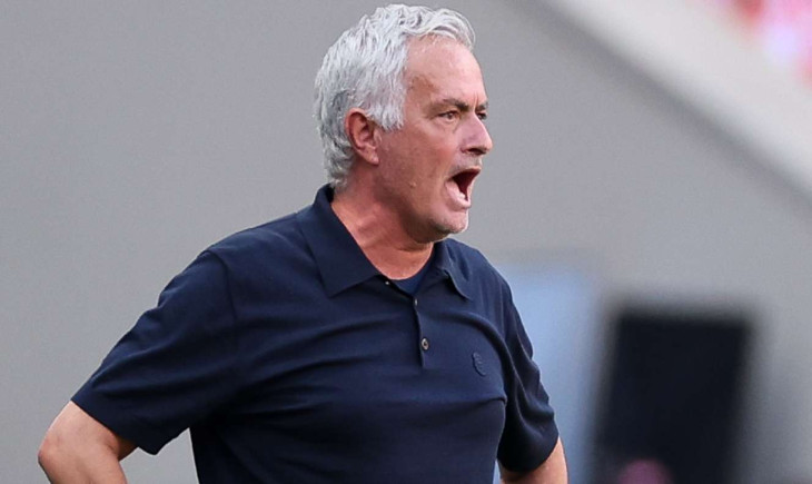 Kurioses Video! Atletico Madrid reagiert auf bizarren Auftritt von Jose Mourinho | Goal.com Deutschland