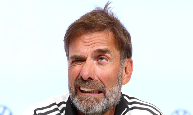 Kapitänsfrage bleibt unbeantwortet: Jürgen Klopp bringt plötzlich einen Debütanten ins Spiel | Goal.com Deutschland