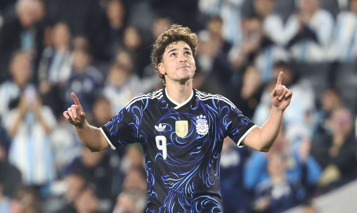 After a thrilling summer: Alvarez springs a new surprise behind the scenes | Goal.com