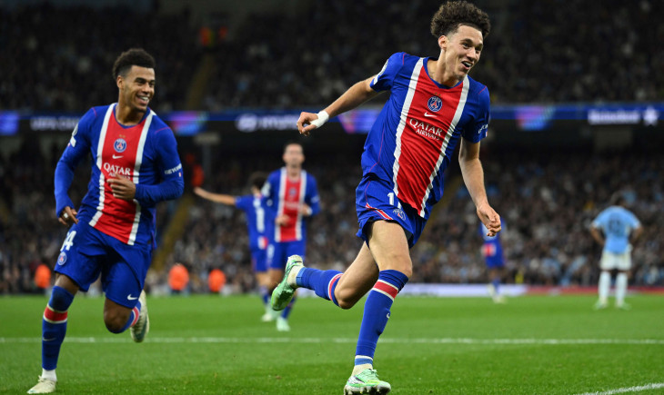 Video: Paris Saint-Germain tear Manchester City apart under Guardiola's gaze | Goal.com