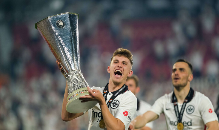 Er gewann mit Eintracht Frankfurt die Europa League: Schalke 04 bastelt wohl an nächstem Transfercoup | Goal.com Deutschland