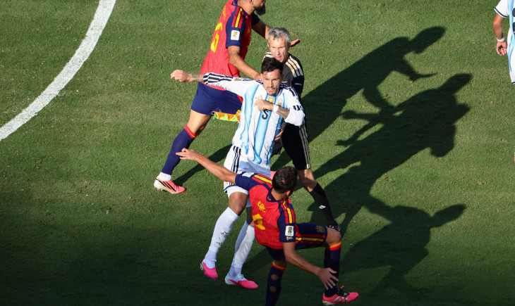 Paredes refuses to apologise for punches in the World Cup final | Goal.com