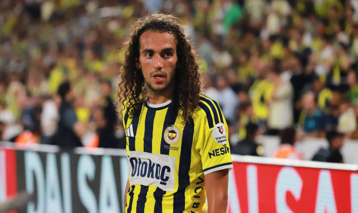 Fenerbahçe player Guendouzi attacked by furious Lyon fan at the players’ tunnel | Goal.com