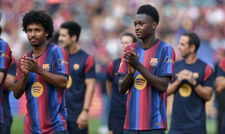 He left on a stretcher and returned on crutches: initial diagnosis revealed for Barcelona's new player's injury | Goal.com