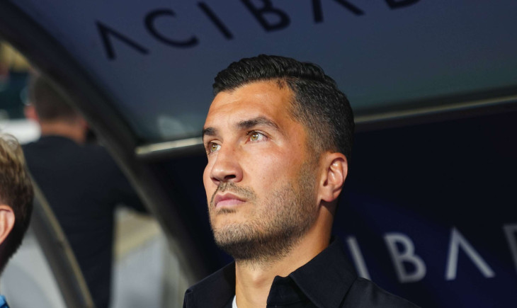 Ex-BVB-Trainer entsetzt! Nuri Sahin kassiert Rote Karte nach verrücktem Derby zwischen Basaksehir und Galatasaray | Goal.com Deutschland
