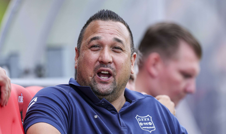 Derksen has a crystal-clear opinion on the sacked Van Beukering | Goal.com