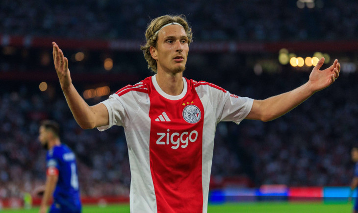 Mika Godts could still leave Ajax: absolute European top club make their move | Goal.com