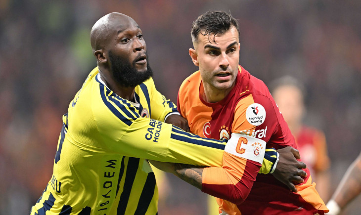 Galatasaray and Fenerbahce clash in derby amid sudden mass confrontation | Goal.com