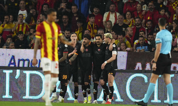 Galatasaray have secured a hard-fought away win that propels them forward in the title race. The three points, earned through determination and late heroics, strengthen their claim on the championship with only a few rounds remaining. The narrow victory u