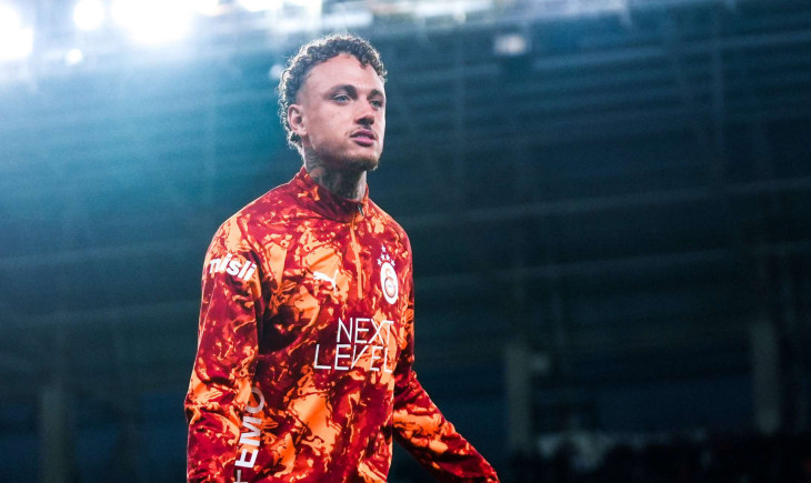 Kendi taraftarları birdenbire Oranje milli takım oyuncusuna karşı ayaklandı: 'Gitsin artık!' | Goal.com Türkçe