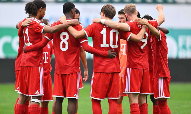 Derby, Regionalliga: Läuft FC Bayern II vs. SpVgg Unterhaching heute live im Free TV? | Goal.com Deutschland