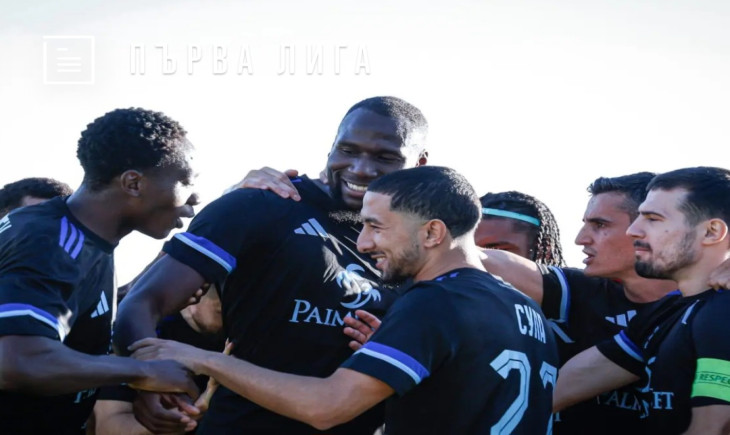 Левски и ЦСКА загряха с победи преди дербито