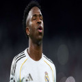 Inmitten der Spekulationen über einen Wechsel zum FC Arsenal: Real Madrid bittet Vinicius Junior zum Rapport | Goal.com Deutschland
