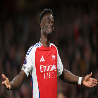 Виновен ли е Сака за разбитите надежди на Арсенал?