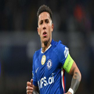 Major shock: Chelsea drop captain Fernández from the squad with immediate effect | Goal.com