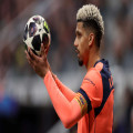 Kaufoption in Höhe von 55 Millionen Euro: FC Liverpool schnappt sich Verteidiger des FC Barcelona | Goal.com Deutschland