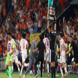 Aşırı kibirden canlı yayında övgüye… Hollanda efsanesi Fas’ın karşısında boyun eğdi | Goal.com Türkçe
