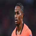 Niederlande-Star Crysencio Summerville kassiert in Saudi-Arabien wohl richtig ab | Goal.com Deutschland