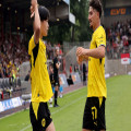 Brisanter Grund für Pfiffe bei BVB-Testspiel: Borussia Dortmund verliert gegen Cerezo Osaka - Abwehrspieler verletzt ausgewechselt | Goal.com Deutschland